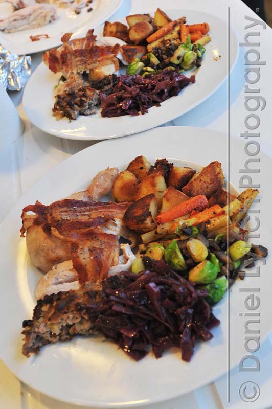 EXPRESS FEATURES : WOMAN- BEGINNERS GUIDE TO CHRISTMAS LUNCH