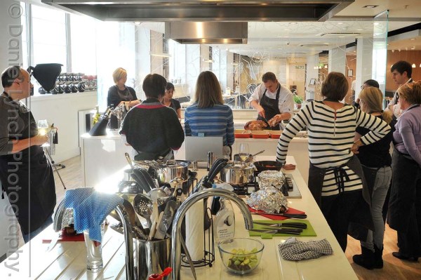 EXPRESS FEATURES : WOMAN- BEGINNERS GUIDE TO CHRISTMAS LUNCH