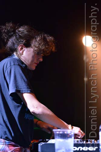 METRO LIFE & STYLE : ANNIE MAC