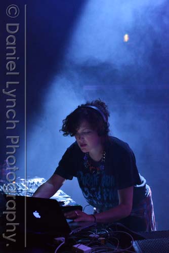 METRO LIFE & STYLE : ANNIE MAC