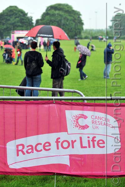METRO FEATURES : RACE FOR LIFE