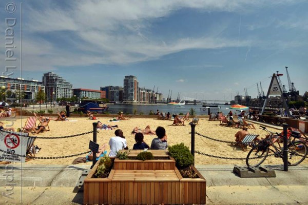 EVENING STANDARD HOMES & PROPERTY : THE DEVELOPMENT OF DOCKLANDS