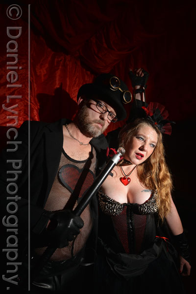 METRO FEATURES : FETISH CLUB