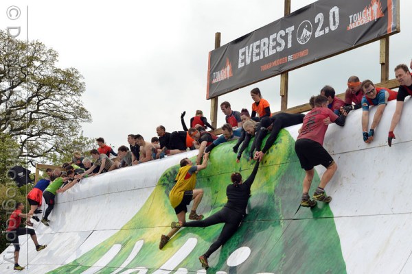 # TEAM METRO # 02/05/15. METRO FEATURES : TOUGH MUDDER. PICTURE SHOWS TEAM METRO COMPETING IN THE TOUGH MUDDER CHALLENGE. Credit: Daniel Lynch. 07941 594 556. www.lynchpix.co.uk